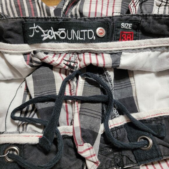 Ecko Unltd Cargo Shorts w/ Draw String Tie White, Black & Red Stripe - Size 38 - Picture 8 of 9
